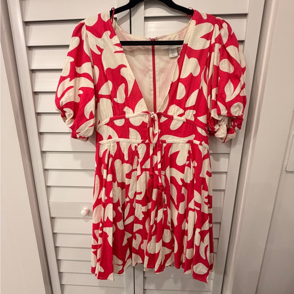 House of Harlow Stylish hot pink and White dress